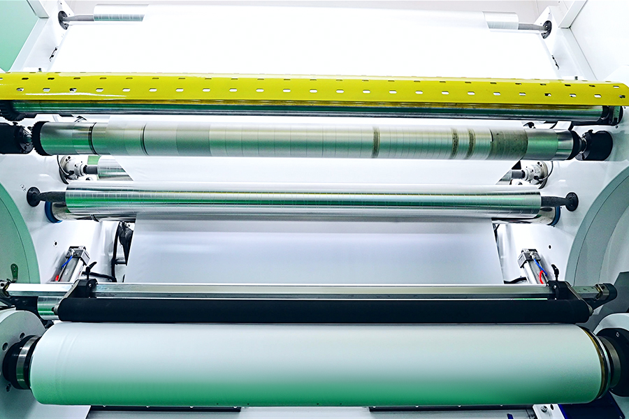 Introducing Plastic Sheet Rolls: A Practical Overview